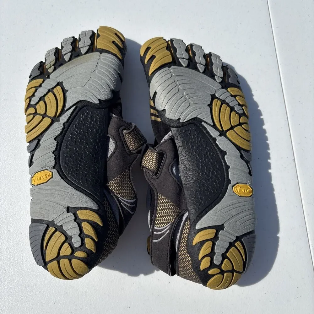 Vibram Five Fingers Toe Shoes Sneaker Men's 8.5 EU 41 Gray Minimalist Barefoot